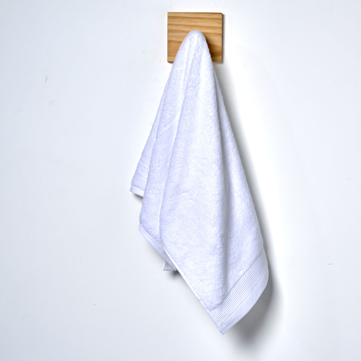 08 02 0044 Toalha Banho Turca Bamboo 50 x 90 Branco 001